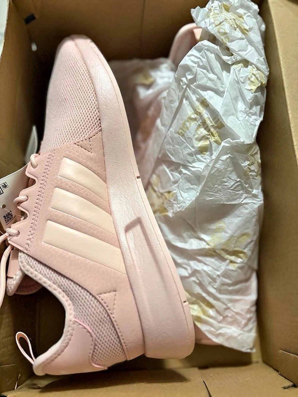 Adidas Pink Sneakers – Size 7 | New in Box 💗👟